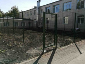 3D заборы для школы 15 метров фото в Навашино