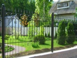 Кованые заборы на ленточном фундаменте 80 метров фото в Навашино