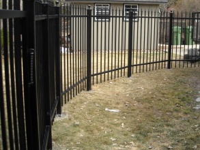 Сварные заборы с бетонированием столбов 300 метров фото под ключ с установкой