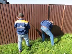 Забор из профнастила с утрамбовкой щебнем 79 метров фото в Навашино